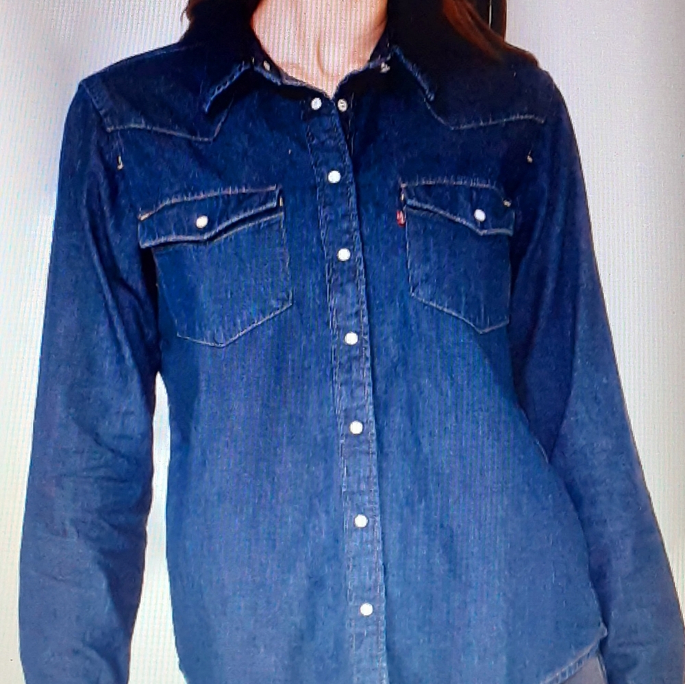 Levi’s Women's Dark Wash Long Sleeve Western Denim Shirt